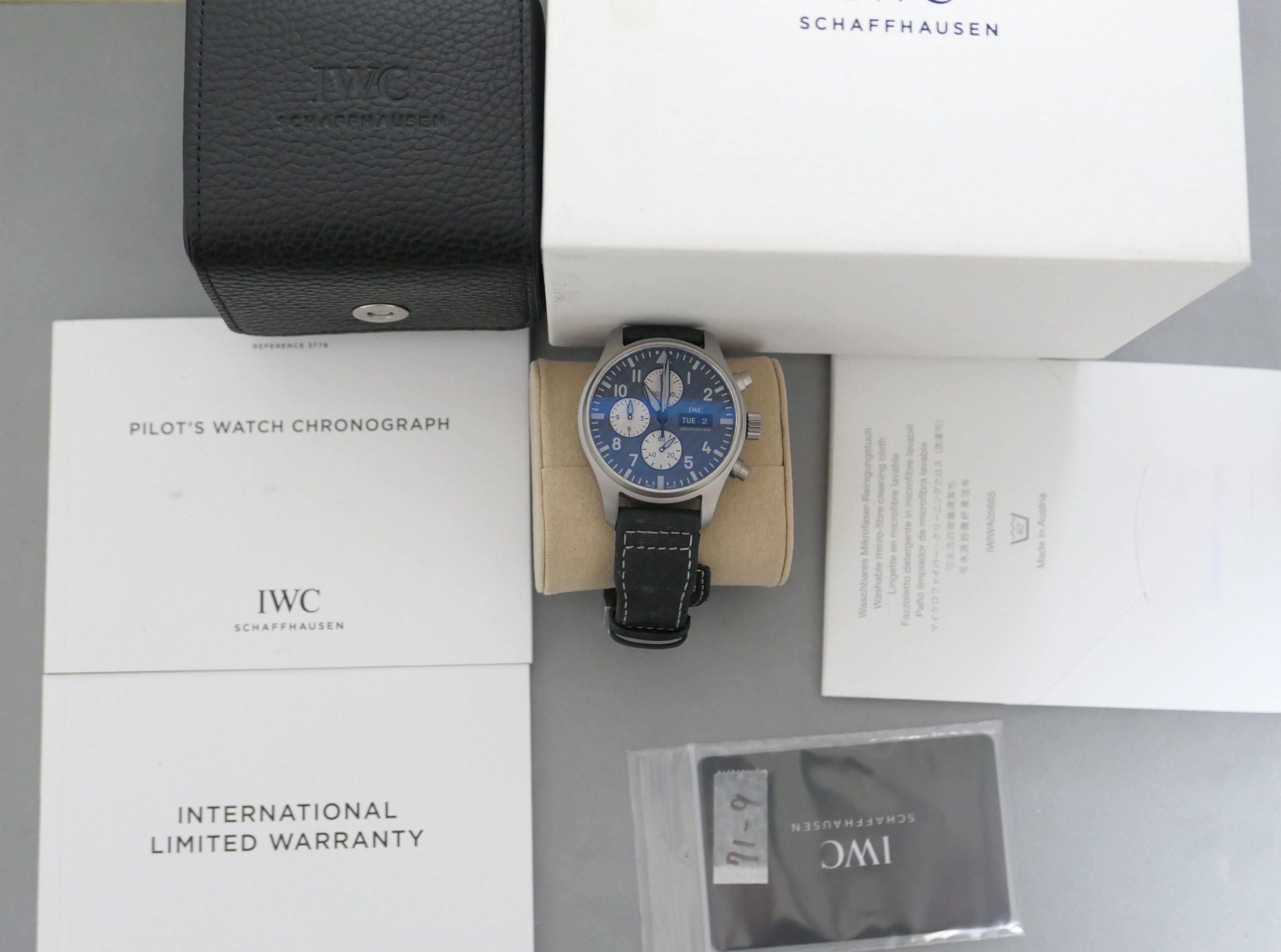 IWC Fliegeruhr Chronograph Pilot's Watch Chronograph AMG Special Edition Fullset – Bild 16