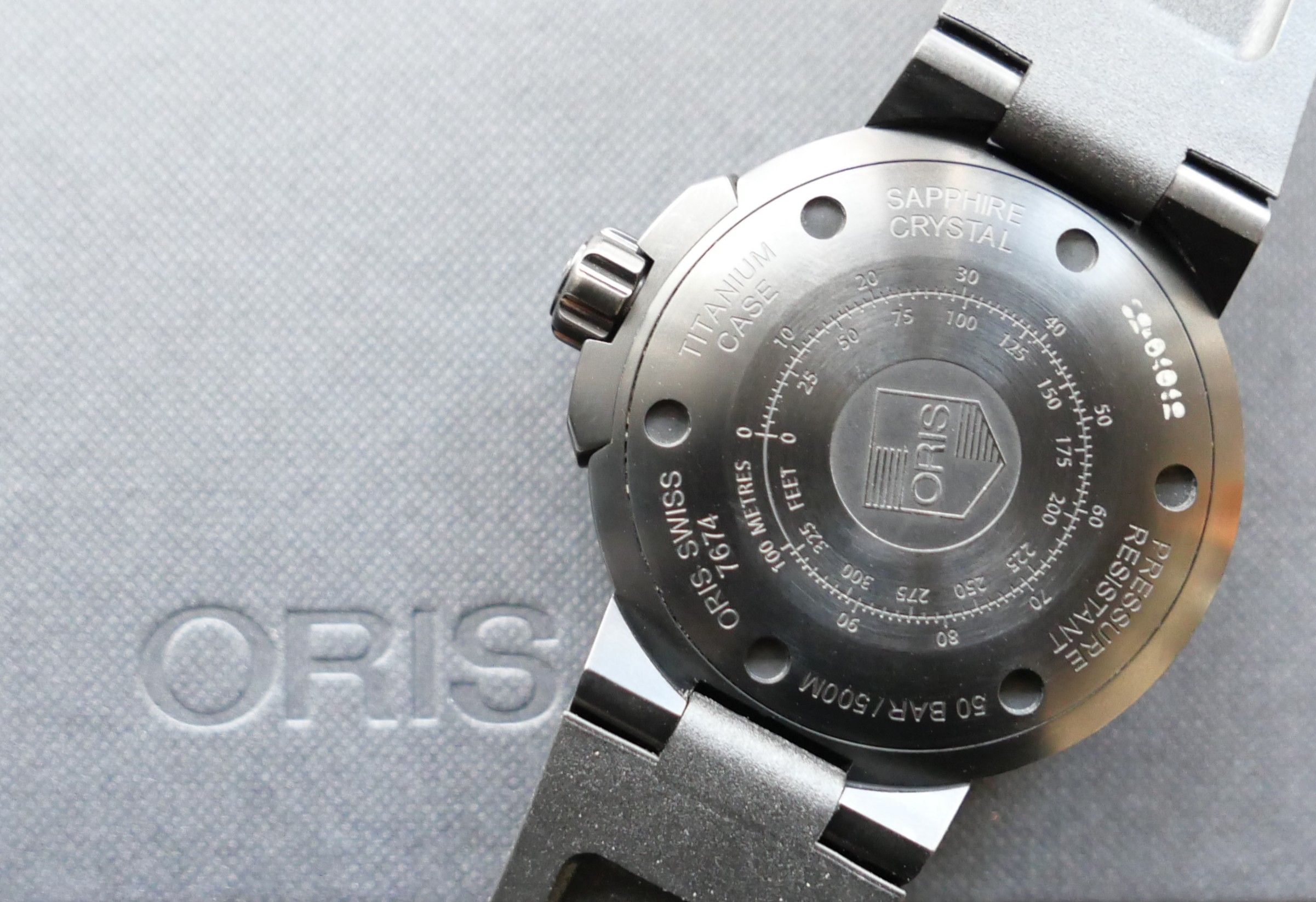 Oris Aquis Titan Small Date Fullset – Bild 11