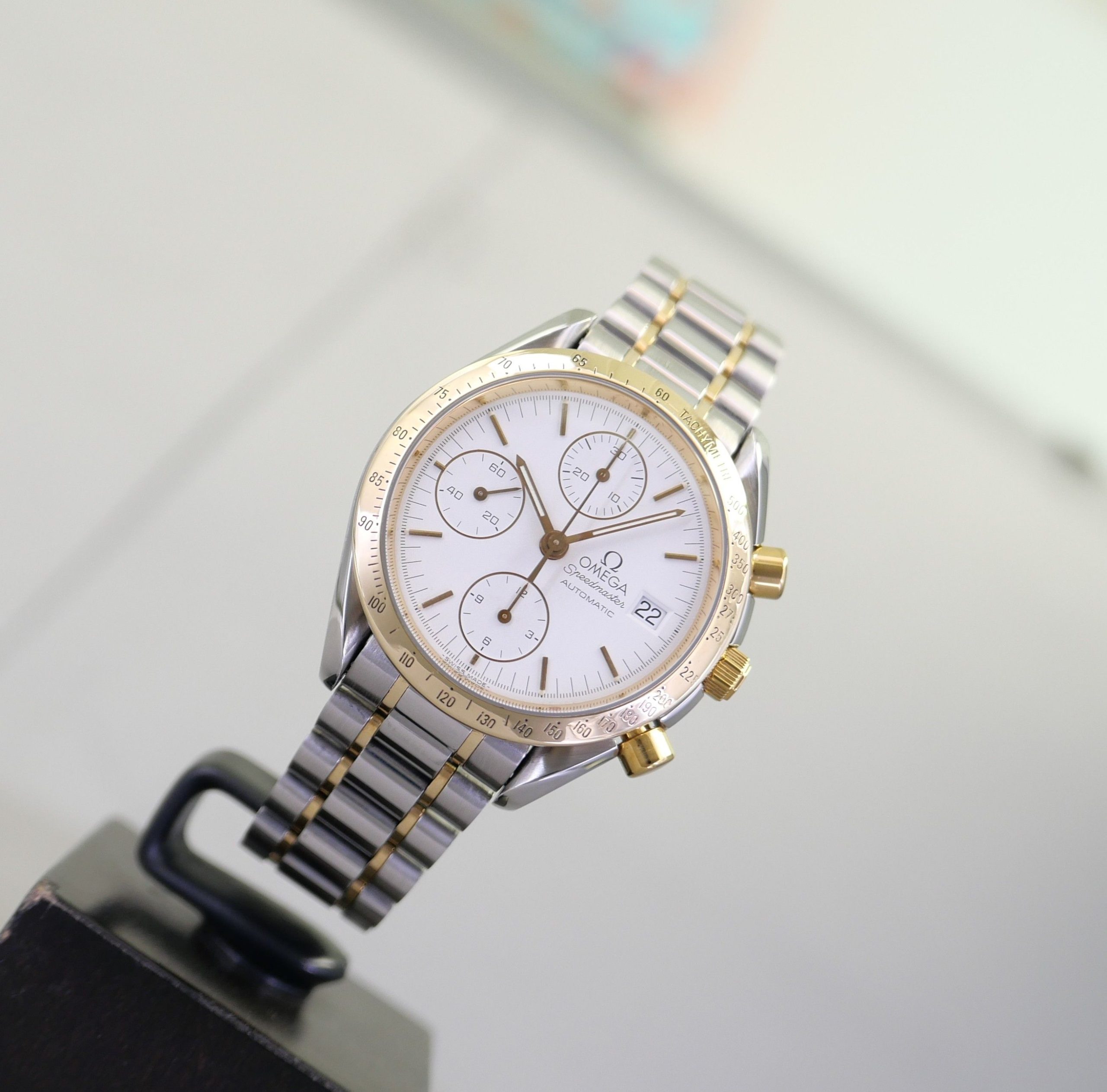 Omega Speedmaster Date – Bild 5