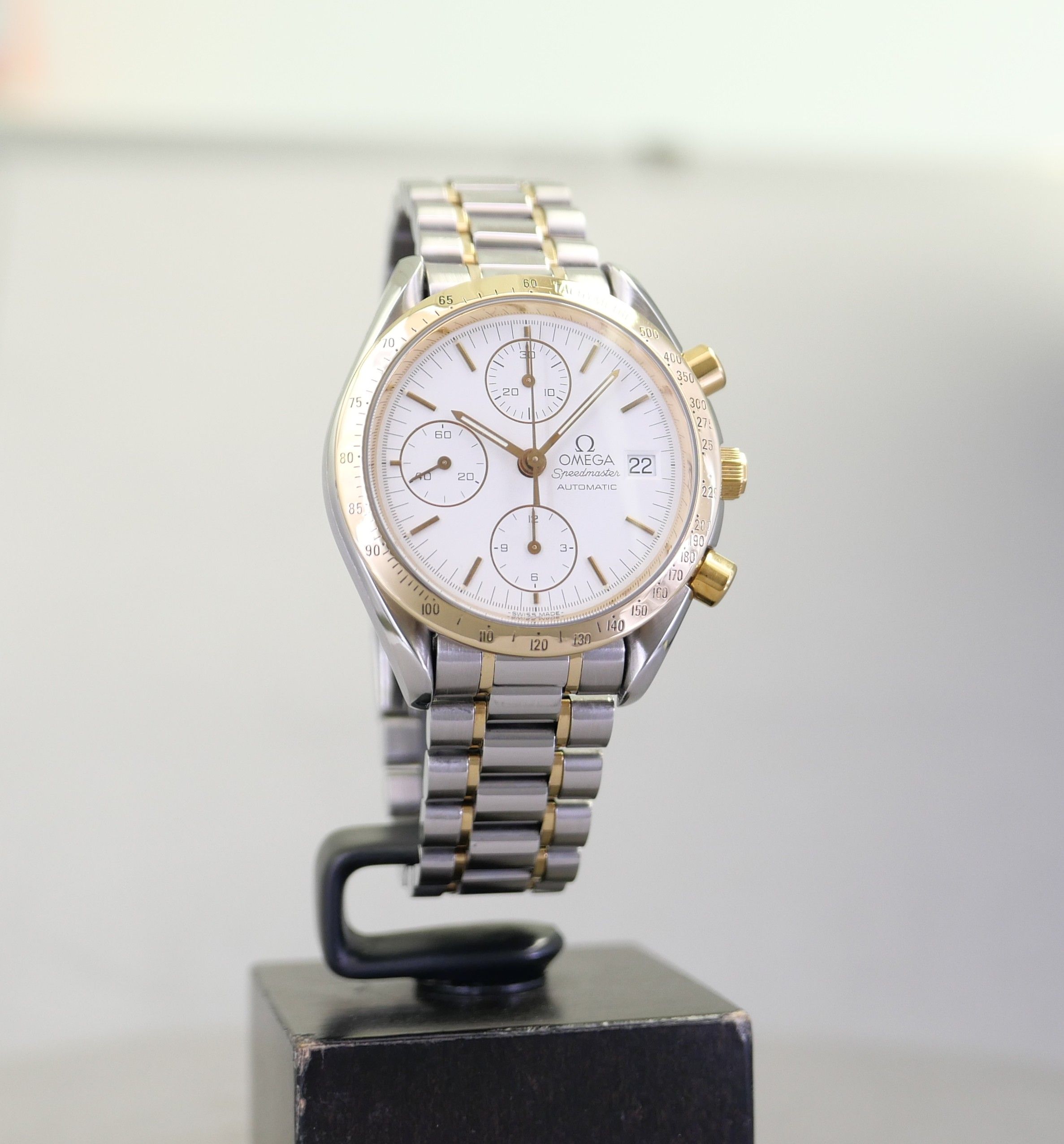Omega Speedmaster Date – Bild 8