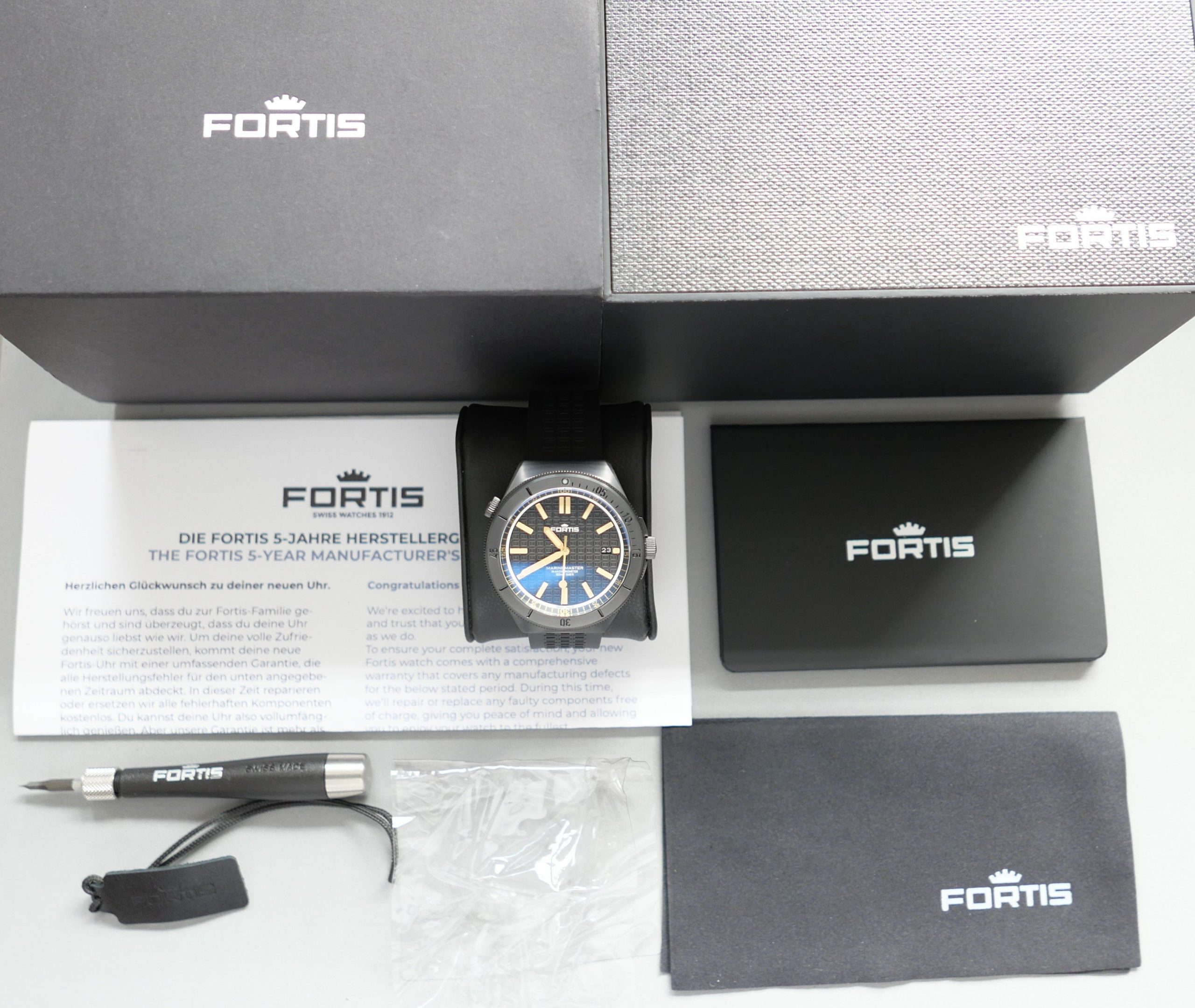 Fortis Marinemaster M-44 Black Resin DLC Full Set Ungetragen 04/26 – Bild 16